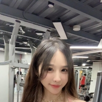 😘😘年前“女友”系列💡  地區：#北部可約 屬性：巨乳  🐚  江江 163.48.F.24歲 看似