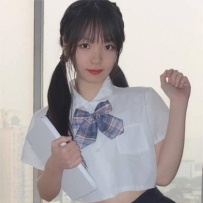小舒  156-42kg-B-20y 甜美鄰家女孩  外貌清純可愛   大眼睛在床上盯著你心都要化啦~