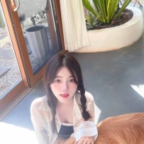 🐰 年前“女友”系列💡  地區：#中部可約 屬性：幼師  🐚  娜美 160.44kg.C+.20歲 全