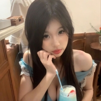 🧨✨打響新年第一炮 · 開啓2025幸運年🐱 ❤️新年新月約新妹 · 新年半價💡 凱特💦 1